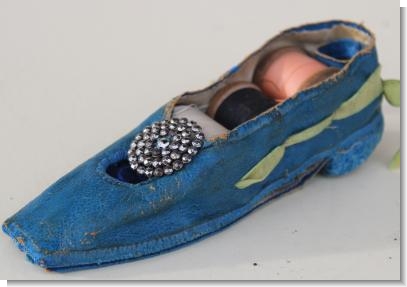 WONDERFUL GERGIAN SEWING SHOE.