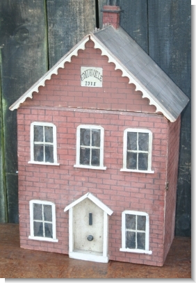 SCRATCH BUILT DOLLS HOUSE 1917