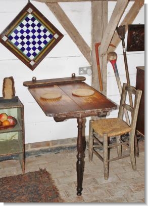 EARLY 19th CEntury FOLDING TABLE