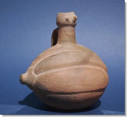 TRANSITIONAL GOULD POT with head