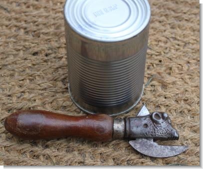 BULLY BEEF CAN OPENER