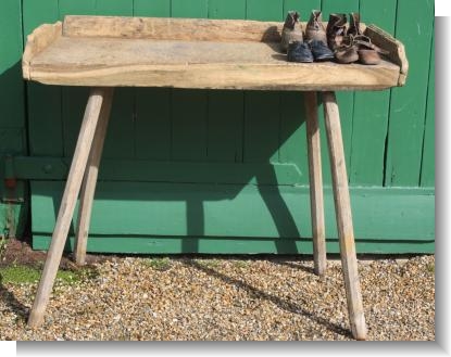 WONDERFUL HERB CHOPPING TABLE