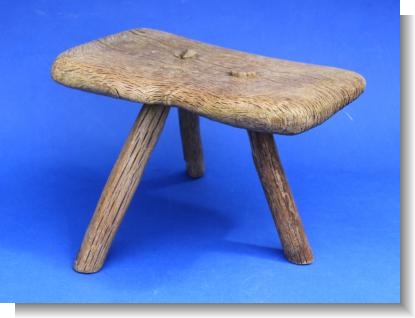 BURR HEDGE STOOL.