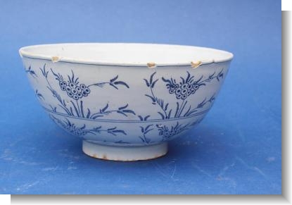 WINCANTON DELFT BOWL, c.1740.