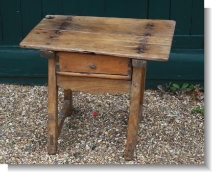 Small SPANISH COFFEE TABLE 17th C.