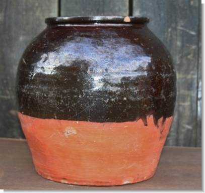 LARGE BUCKLEY POT