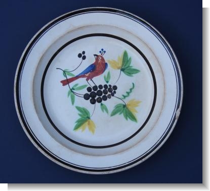 FRENCH CREAMWARE PLATE, c.1820