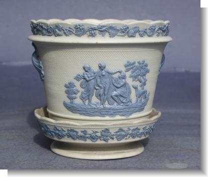 CASH POT & STAND impressed mark Pratt, c.1820