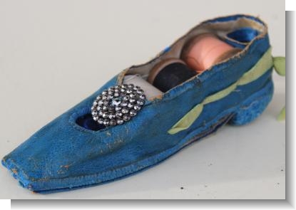 WONDERFUL GERGIAN SEWING SHOE.