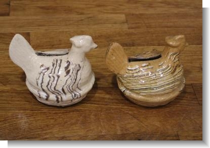 Small AGATE HEN MONEY BOXES, c.1850