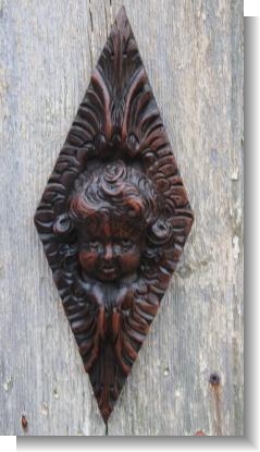 CARVED WALNUT SERAPHIM CARVING c.1730