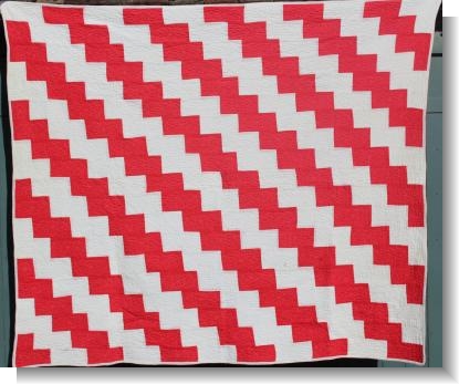 STRIKING AMERICAN RED & WHITE QUILT